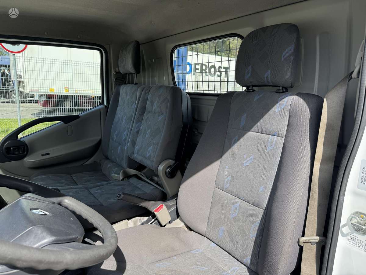 Renault Maxity, 2.5 l., cargo van