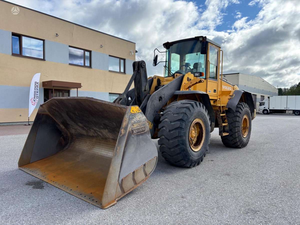 Volvo L110E, frontal loader