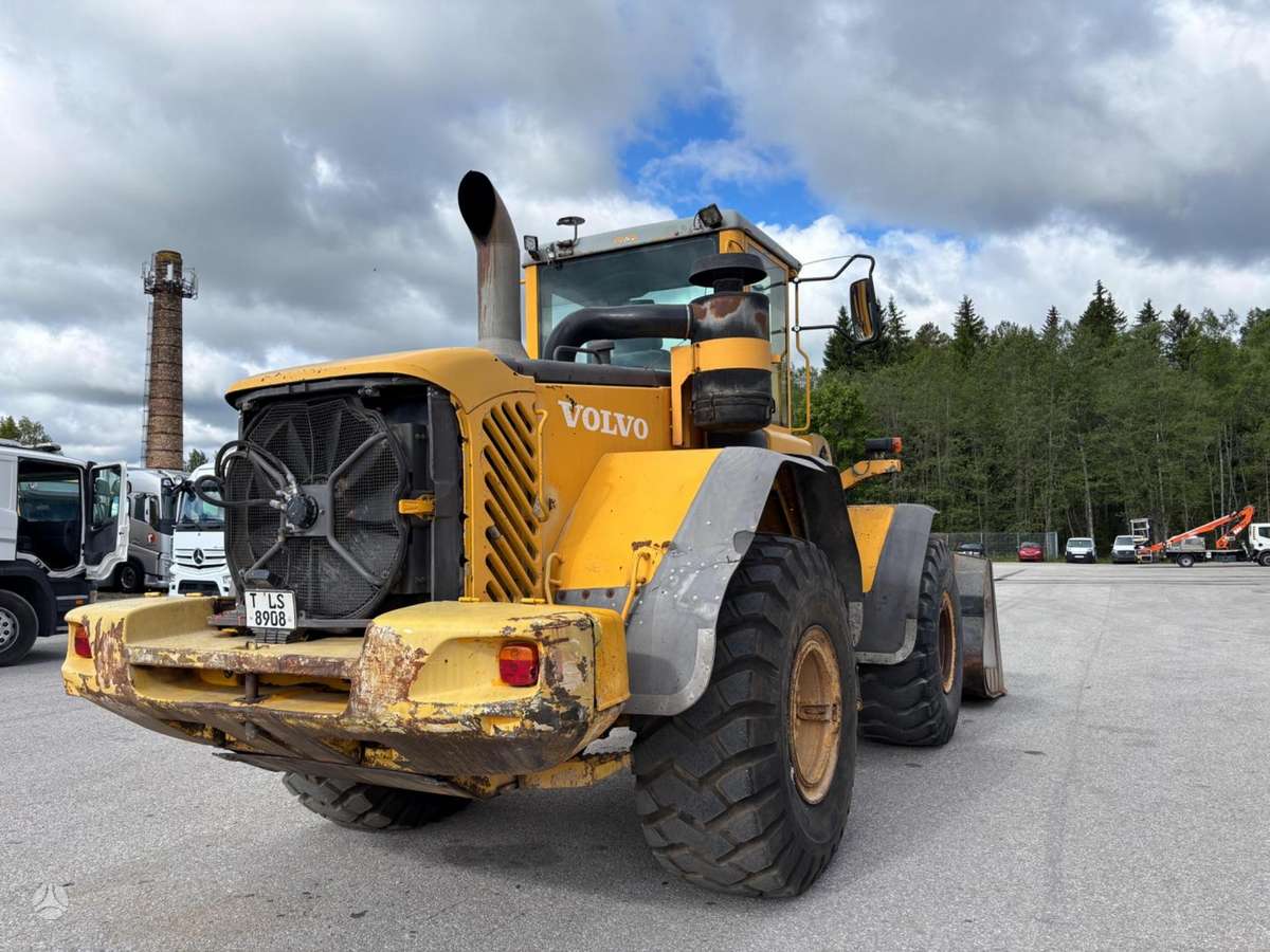 Volvo L110E, frontal loader