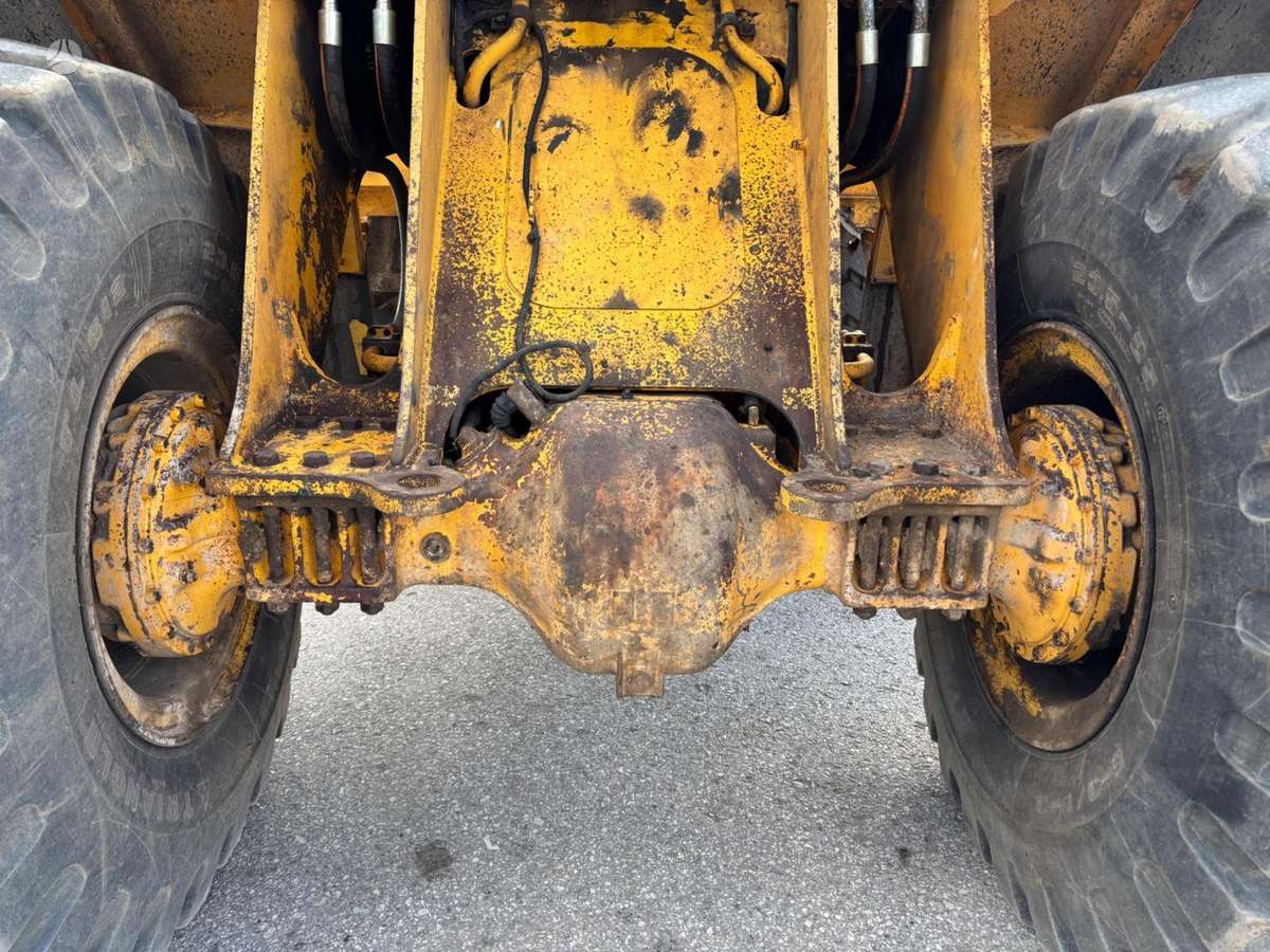 Volvo L110E, frontal loader