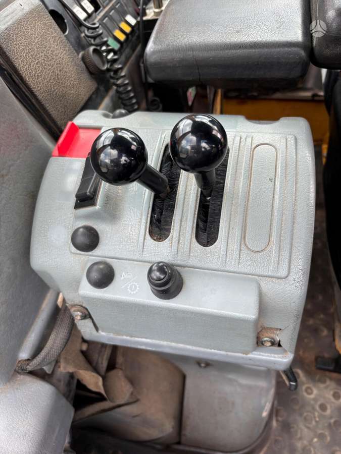 Volvo L110E, фронтальные погрузчики