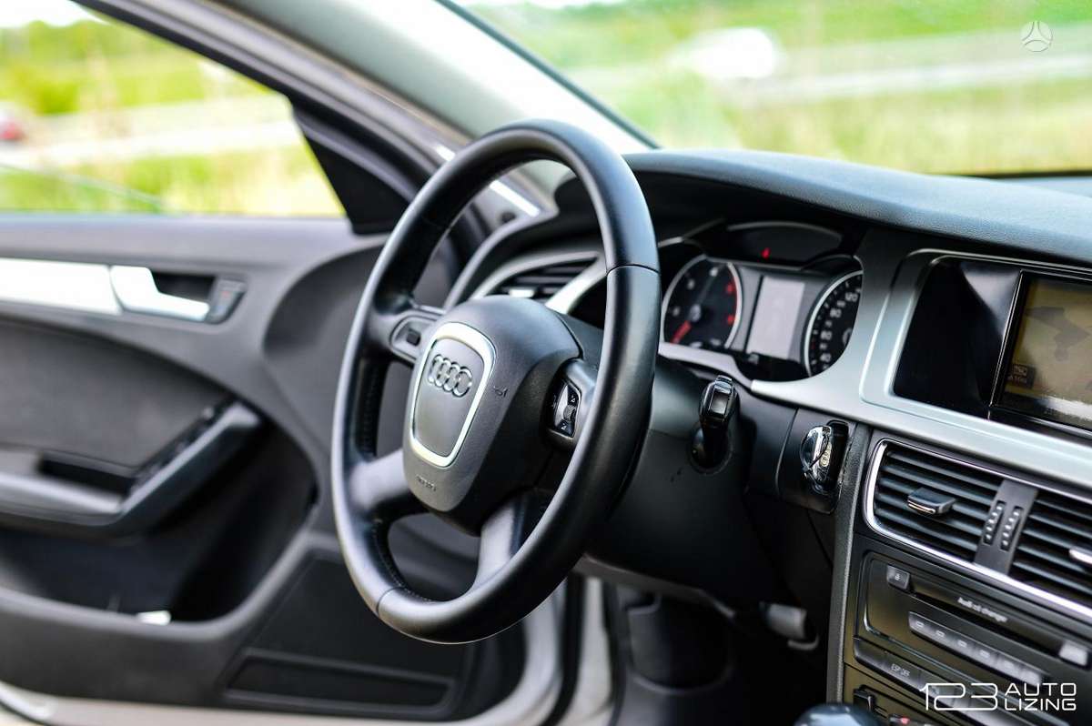 Audi A4, 2.0 l., Универсал