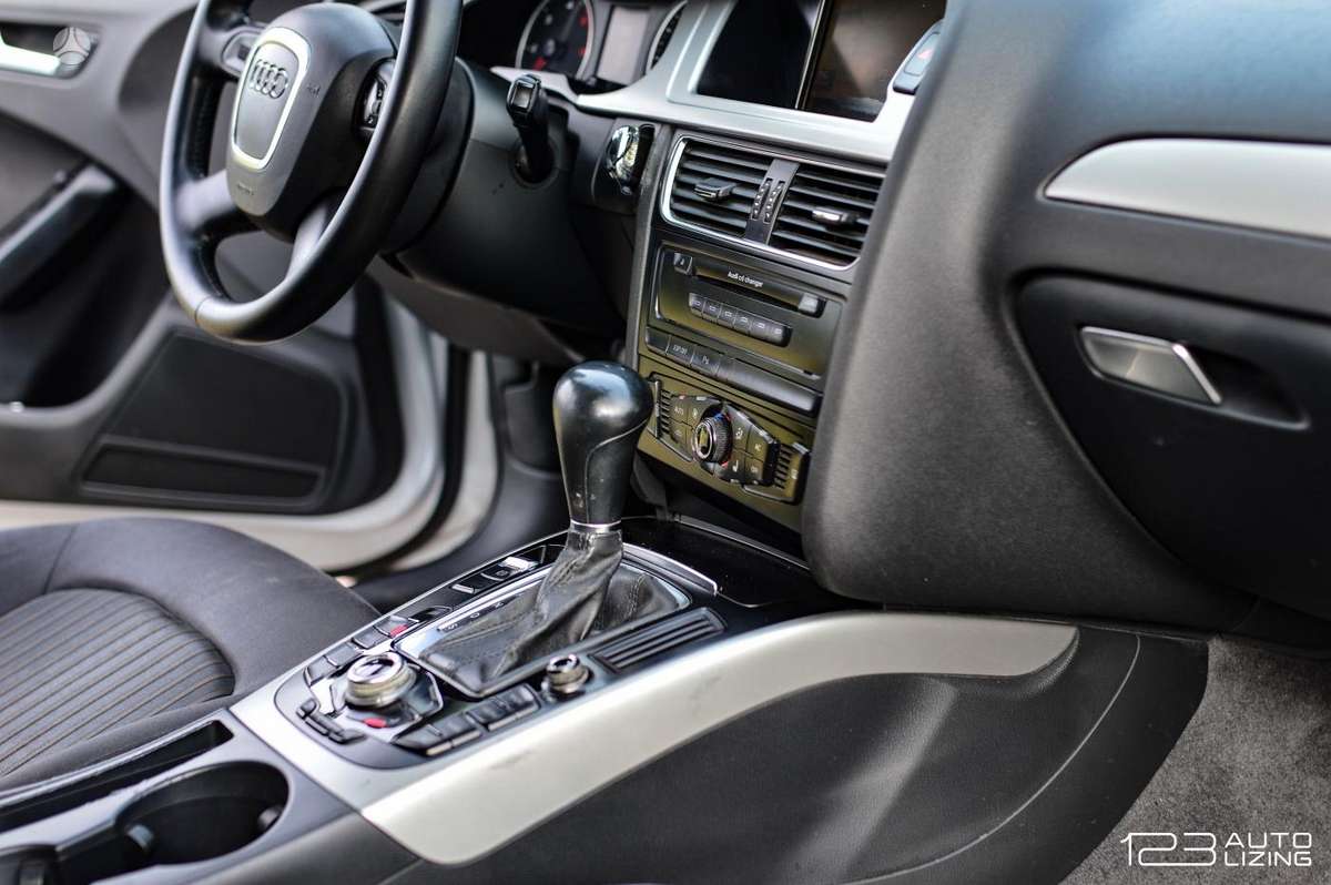 Audi A4, 2.0 l., Универсал