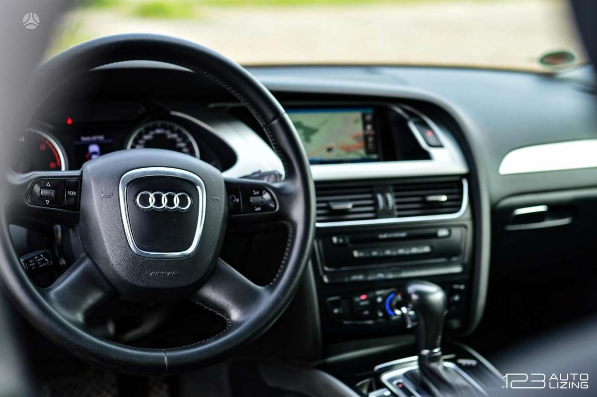 Audi A4, 2.0 l., Универсал