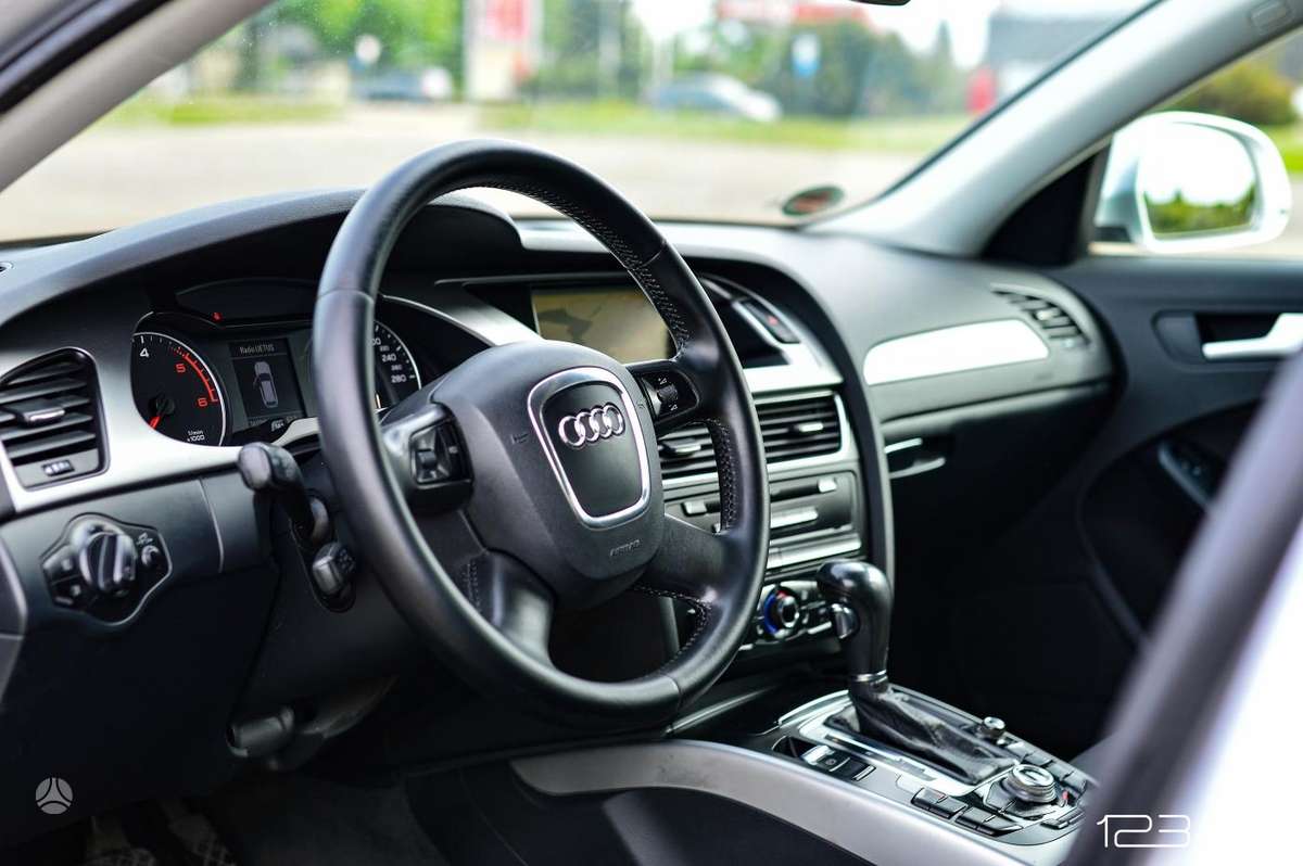 Audi A4, 2.0 l., Универсал