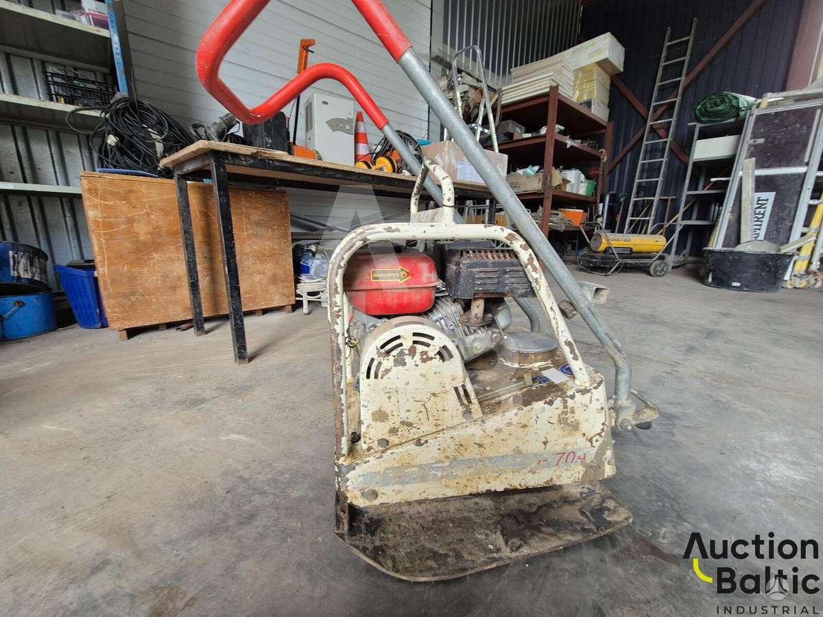 Swepac F 70A, vibrator / compactor