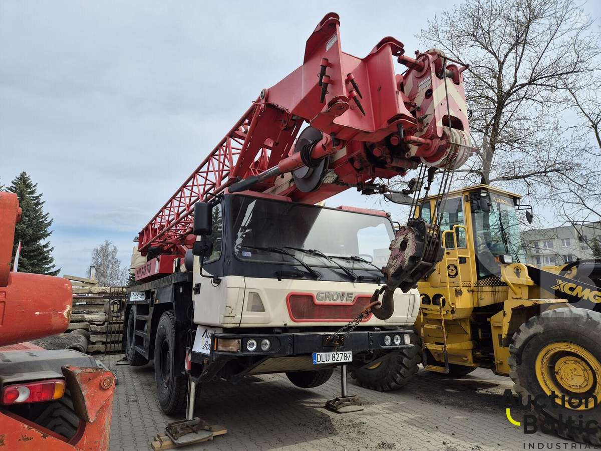 Grove GMK 2035 E, crane