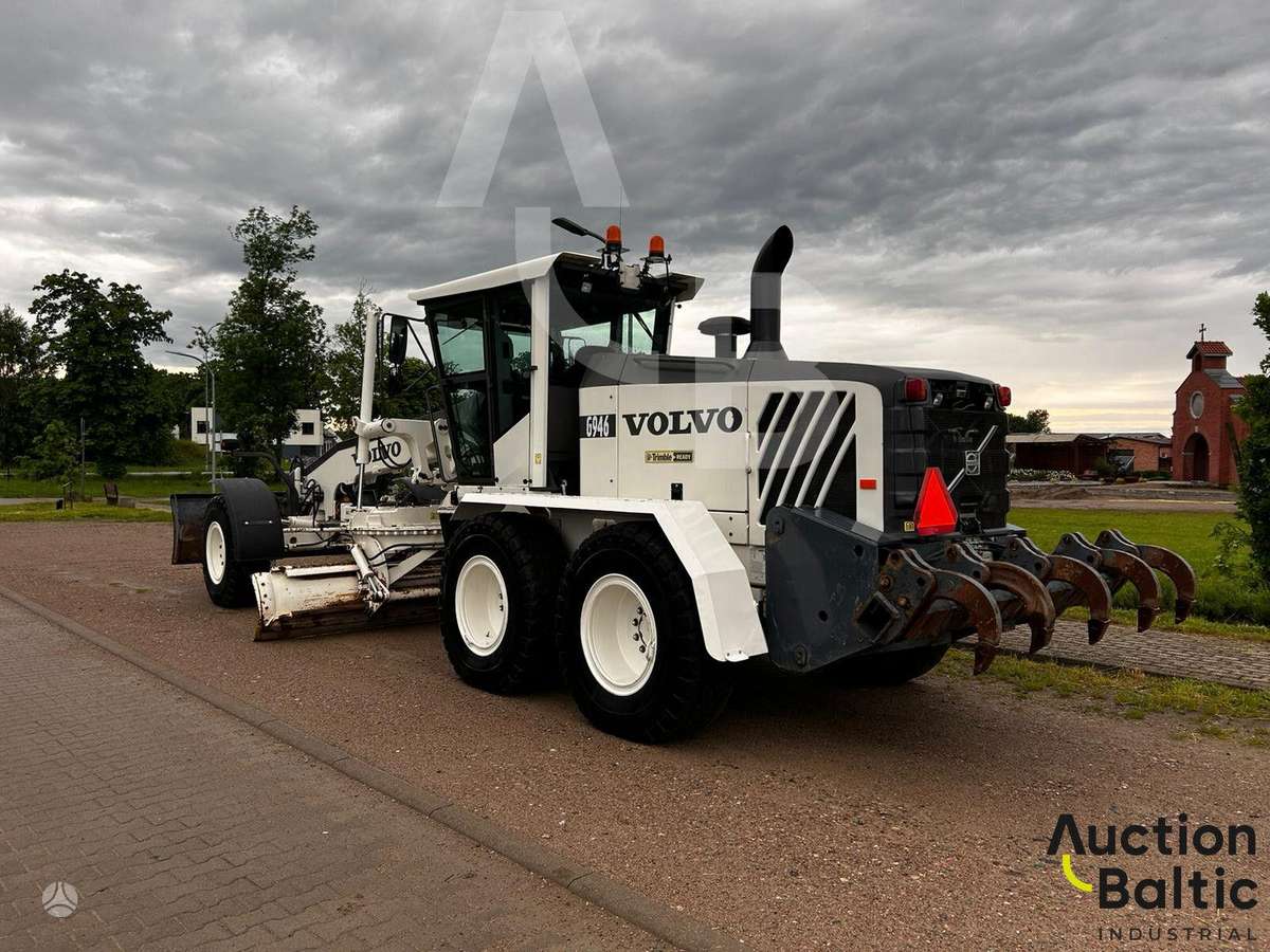 Volvo G 946, greideri