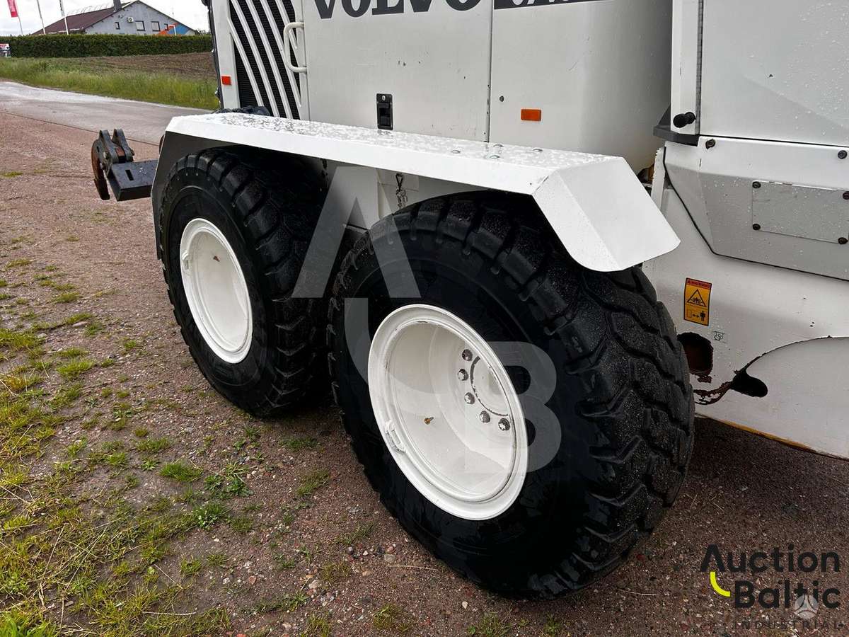 Volvo G 946, greideri