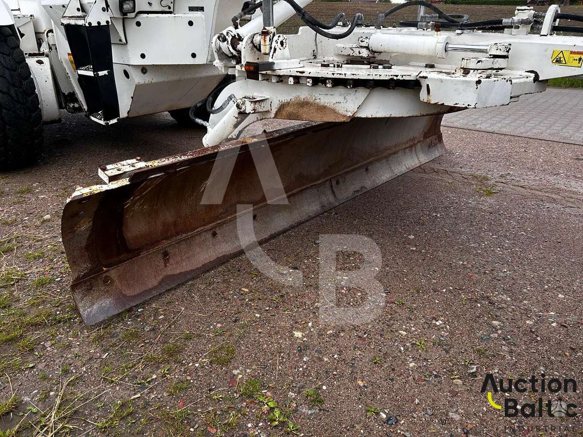 Volvo G 946, grader