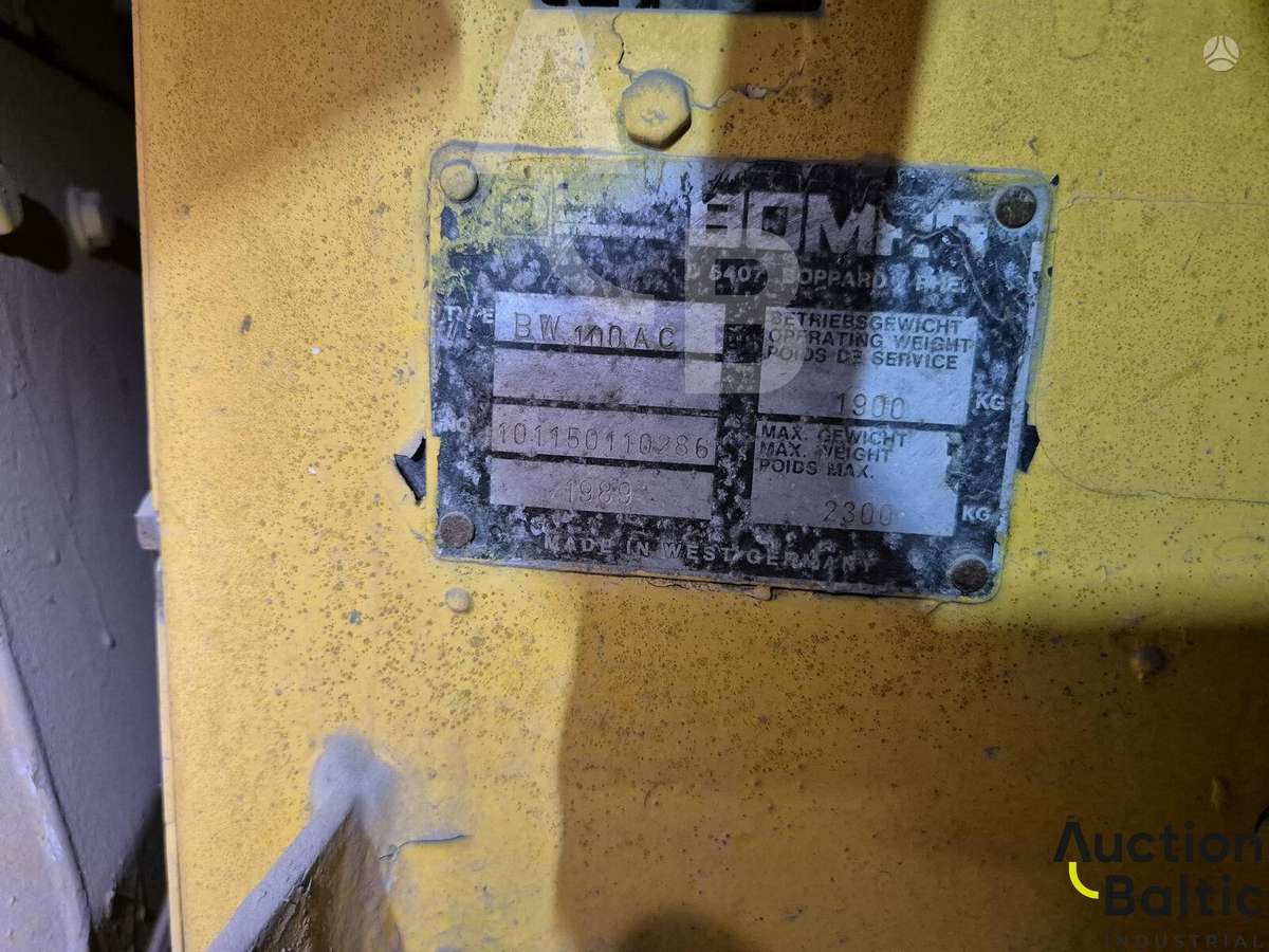 Bomag BW 100 AC, vibrator / compactor