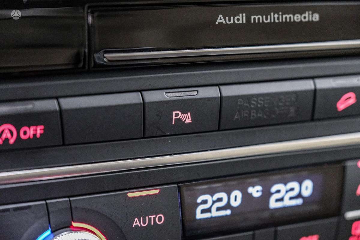 Audi A6 allroad, 3.0 l., Универсал