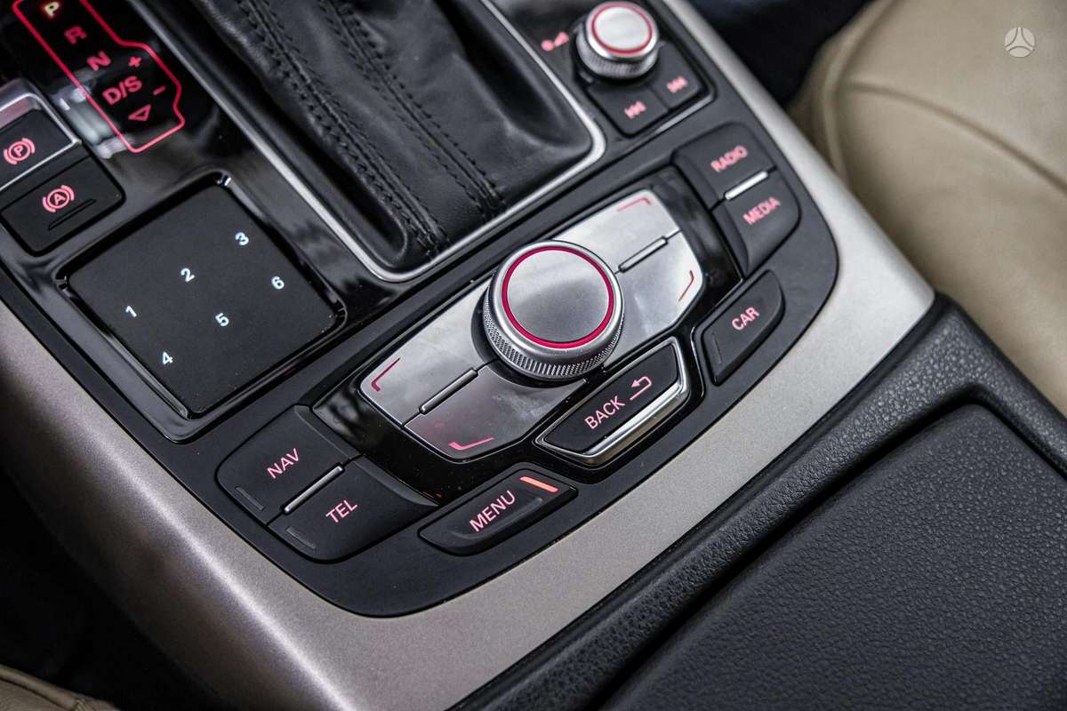 Audi A6 allroad, 3.0 l., Универсал