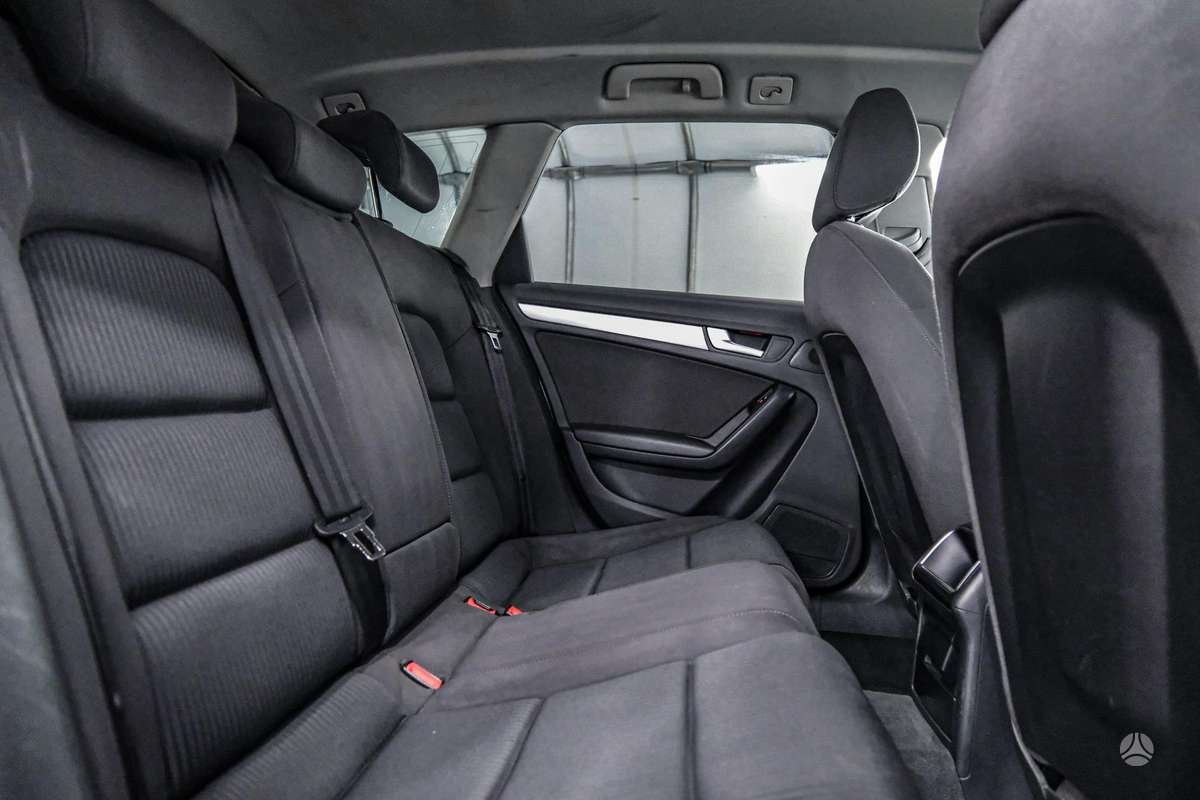 Audi A4, 2.0 l., Универсал