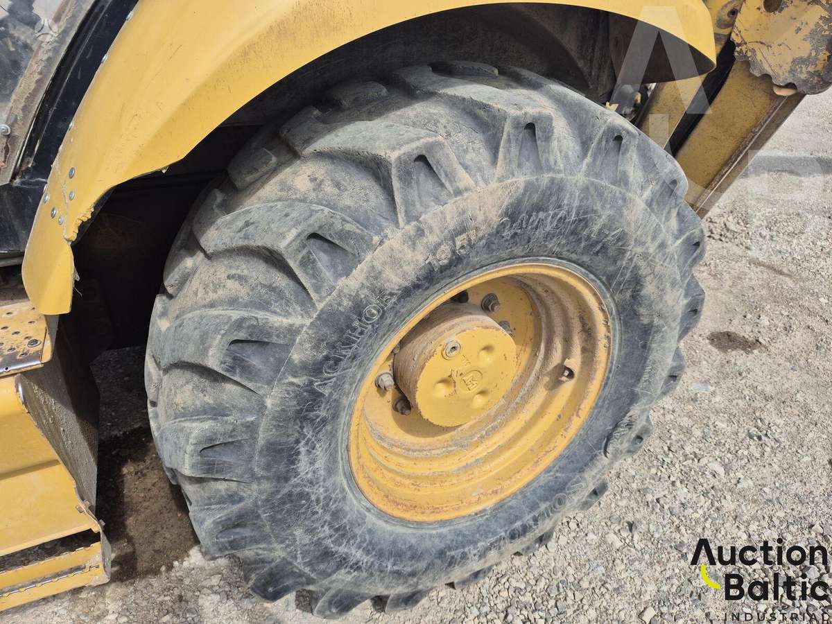 Caterpillar 416 E, excavator loader