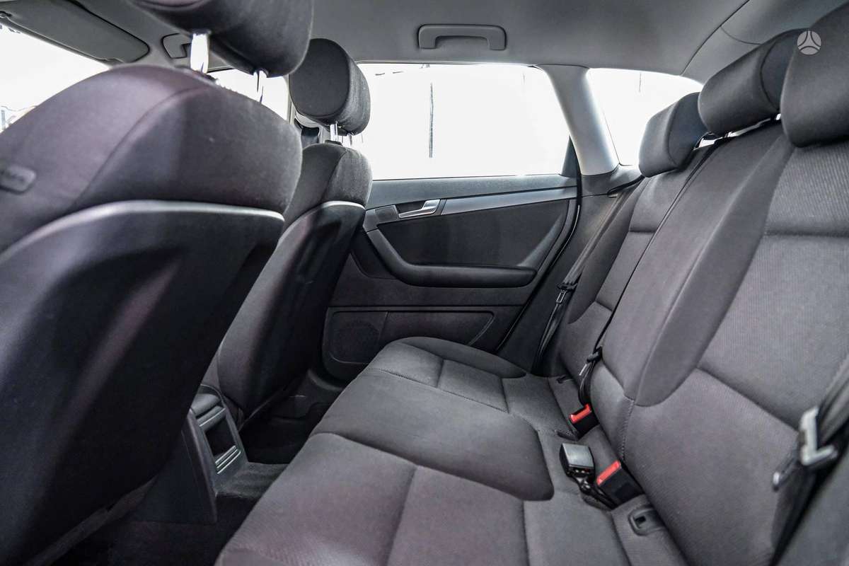 Audi A3, 1.6 l., Хэтчбек