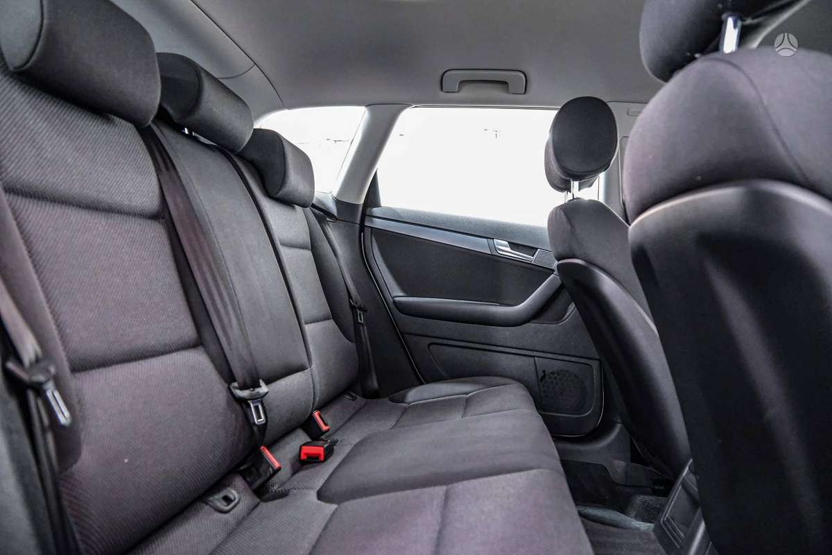 Audi A3, 1.6 l., hatchback