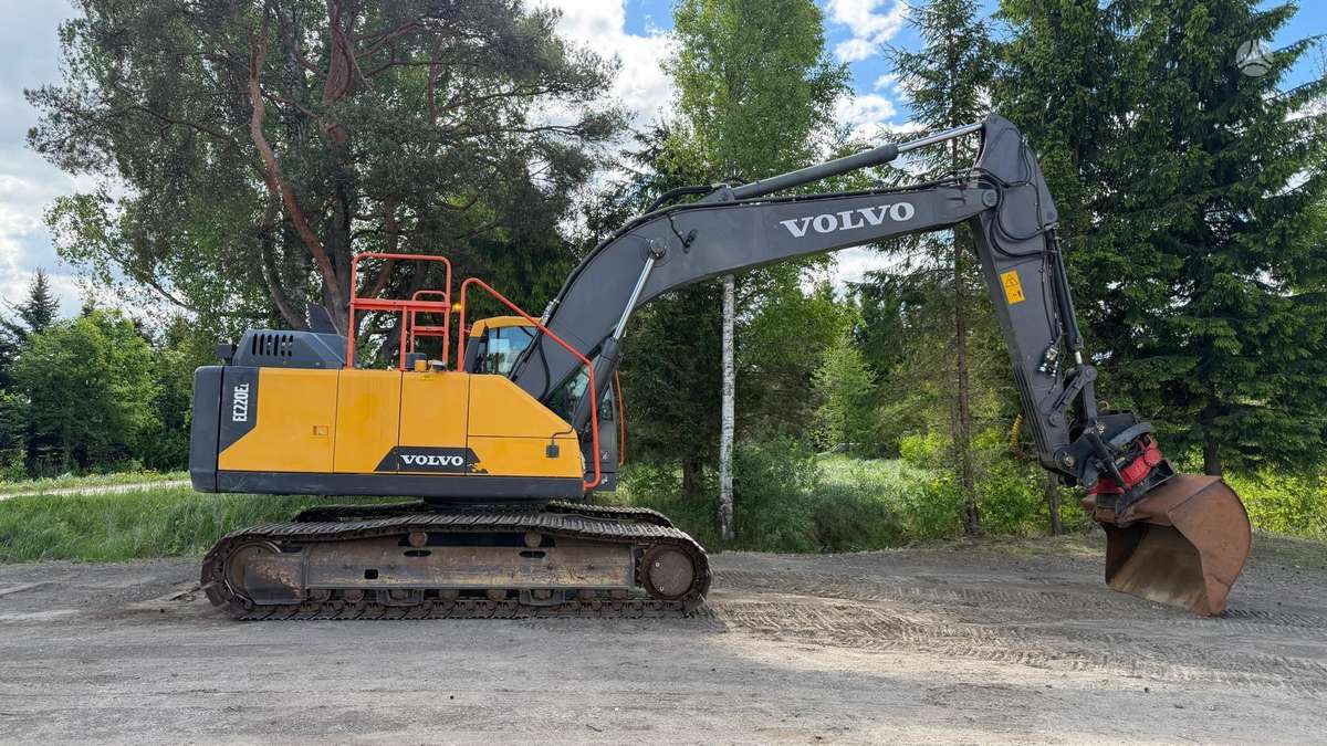 Volvo EC220EL + ENGCON, ekskavatori