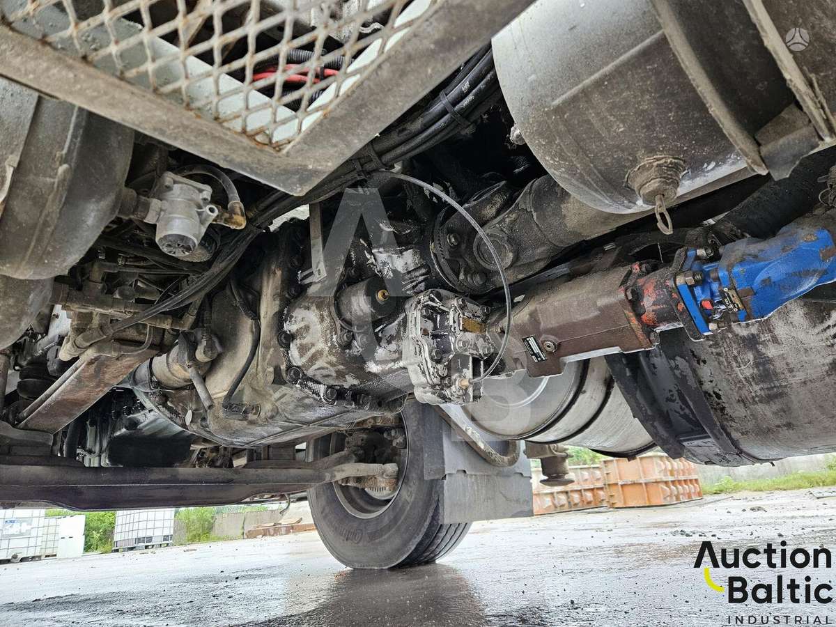 Volvo FM 9, concrete pump