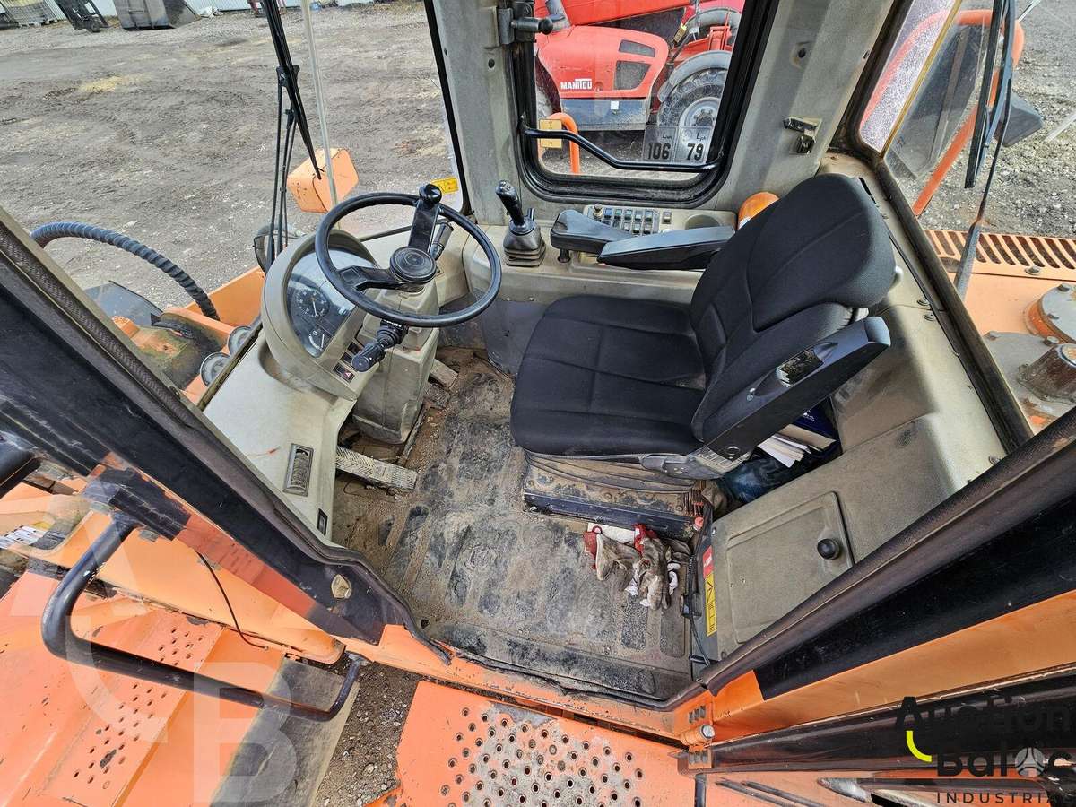 Daewoo Mega 300 V, frontal loader