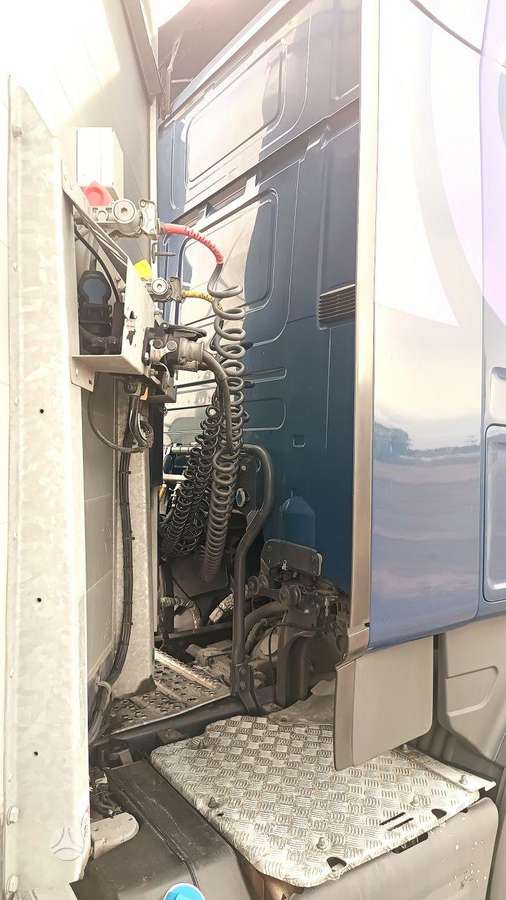 Scania R410 retarder, double sleeper