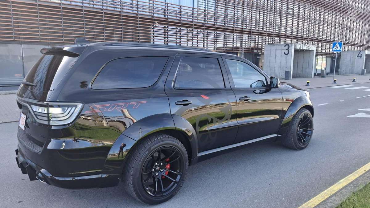 Dodge Durango, 6.4 l., off-road / crossover