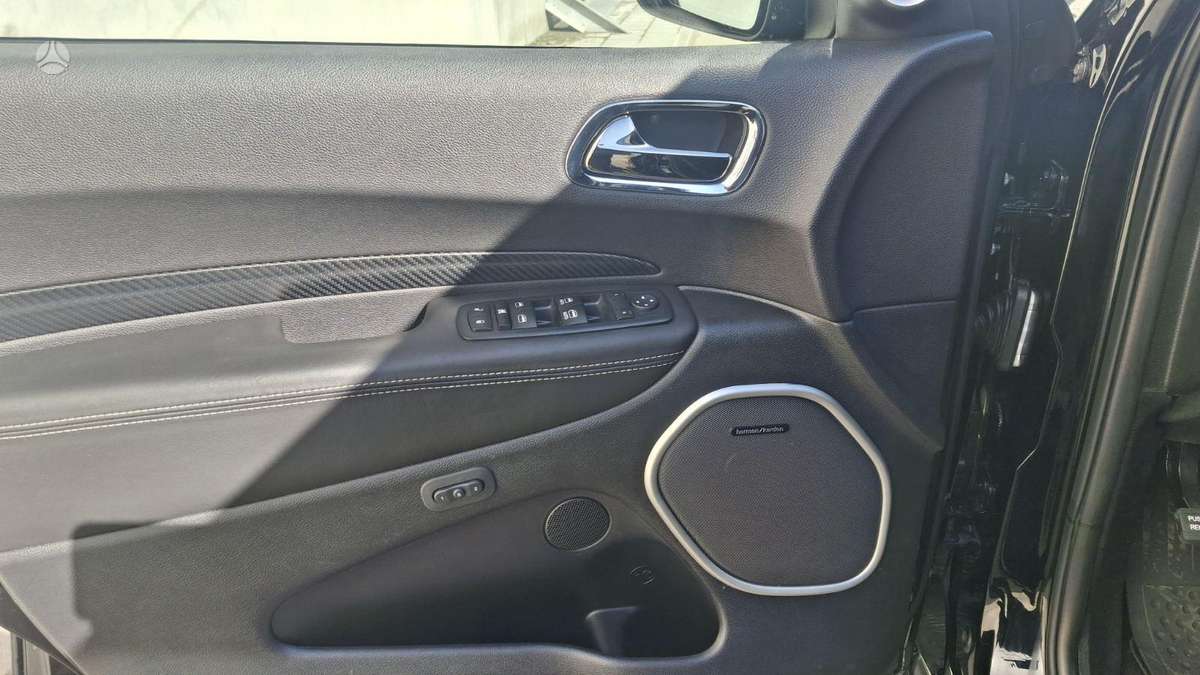 Dodge Durango, 6.4 l., off-road / crossover