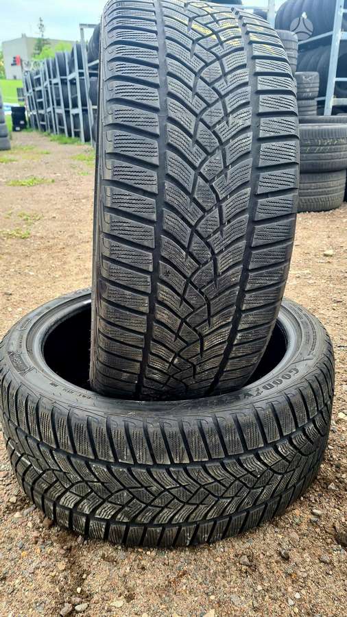 Goodyear UltraGrip Performance +, зимние 255/40 R20
