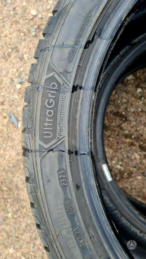 Goodyear UltraGrip Performance +, žieminės 255/40 R20