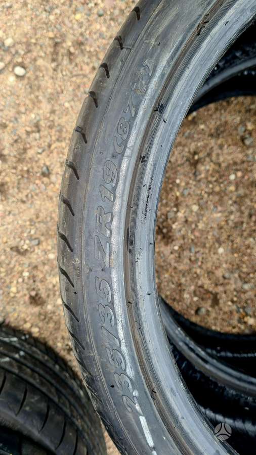 Pirelli P Zero, vasaras 235/35 R19