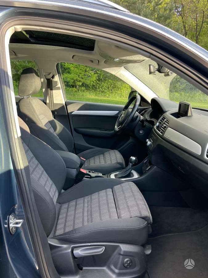 Audi Q3, 2.0 l., Внедорожник / Кроссовер