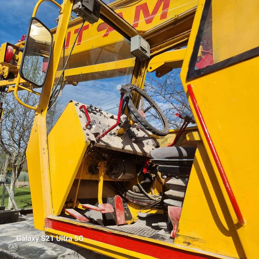 Baumann BANTAM, crane