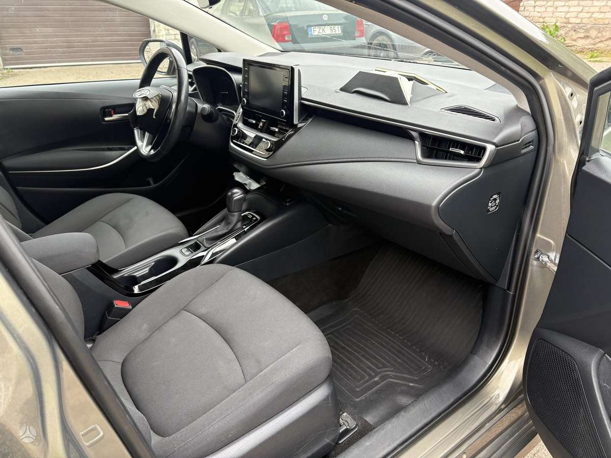 Toyota Corolla - 6