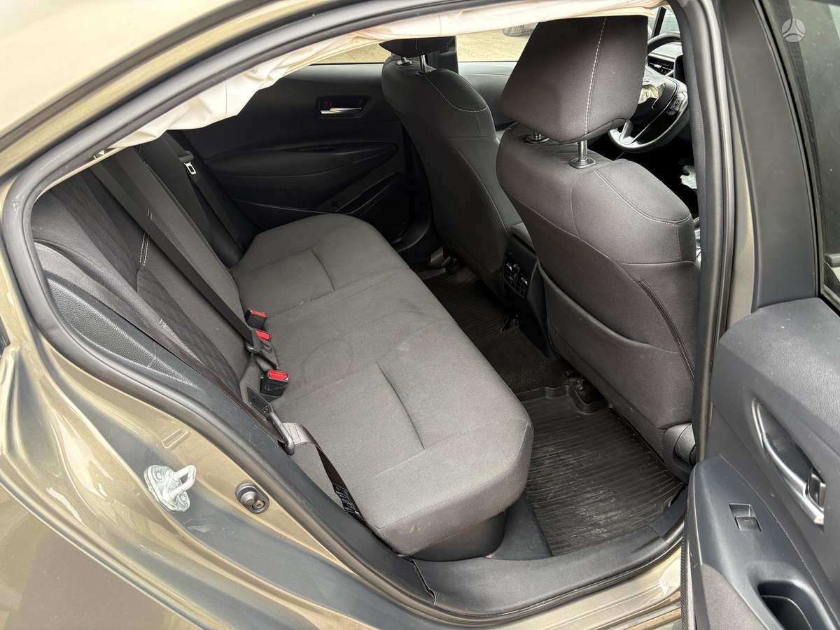 Toyota Corolla - 7