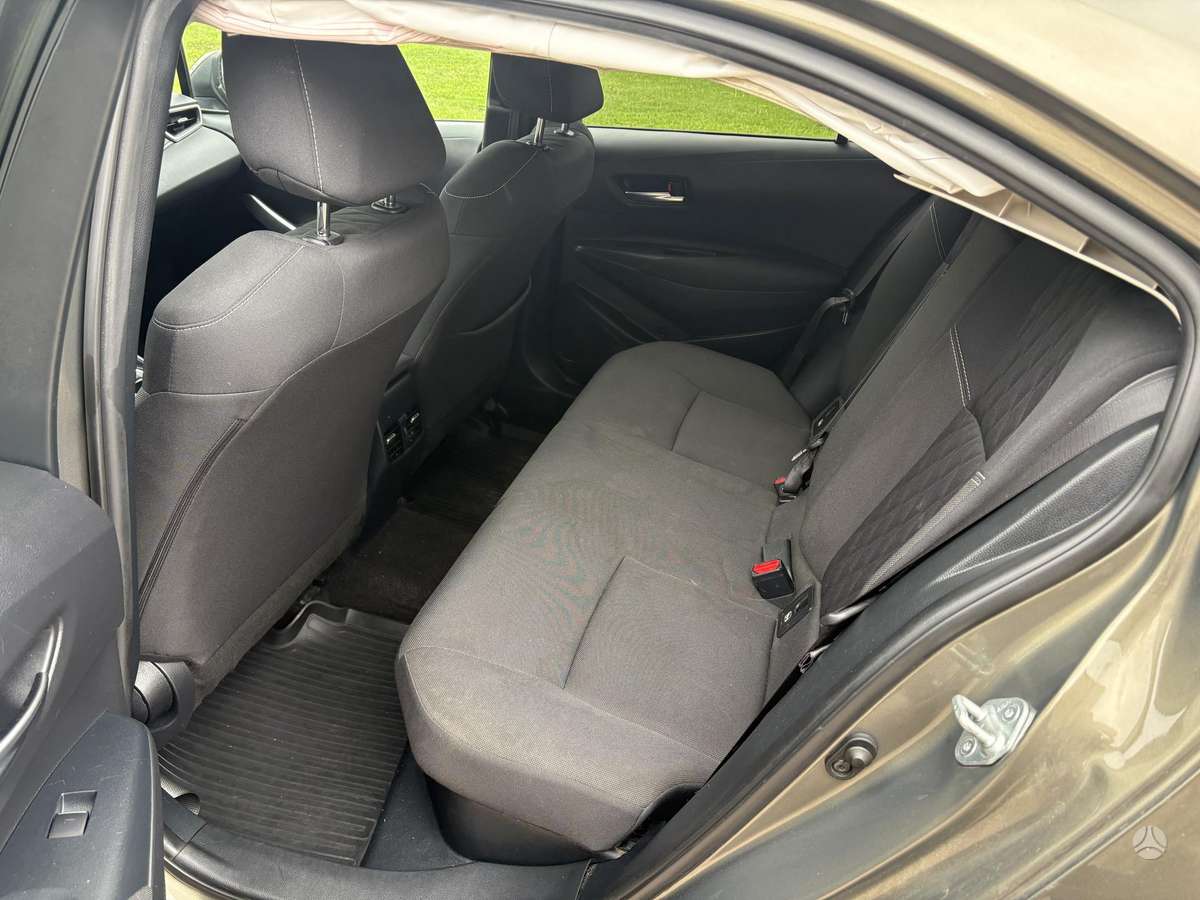 Toyota Corolla - 8