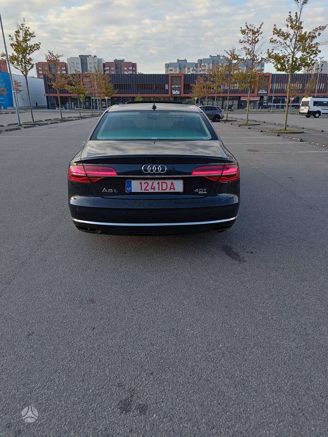 Audi A8 L, 4.0 l., Седан