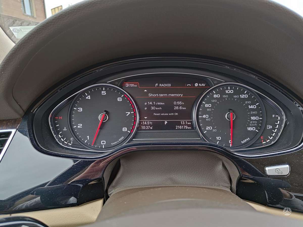 Audi A8 L, 4.0 l., Седан