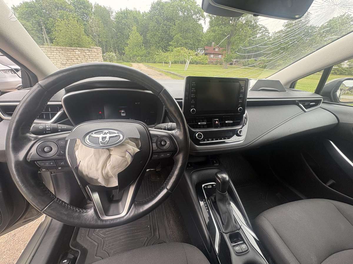 Toyota Corolla - 12
