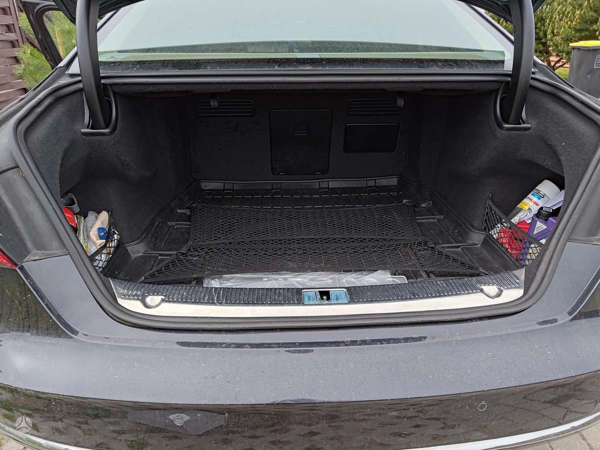Audi A8 L, 4.0 l., Седан