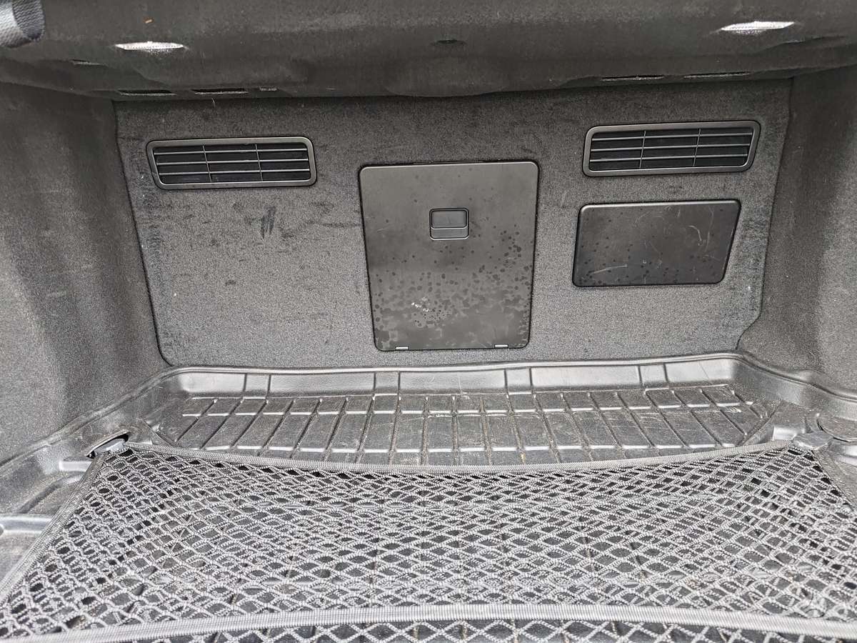 Audi A8 L, 4.0 l., Седан