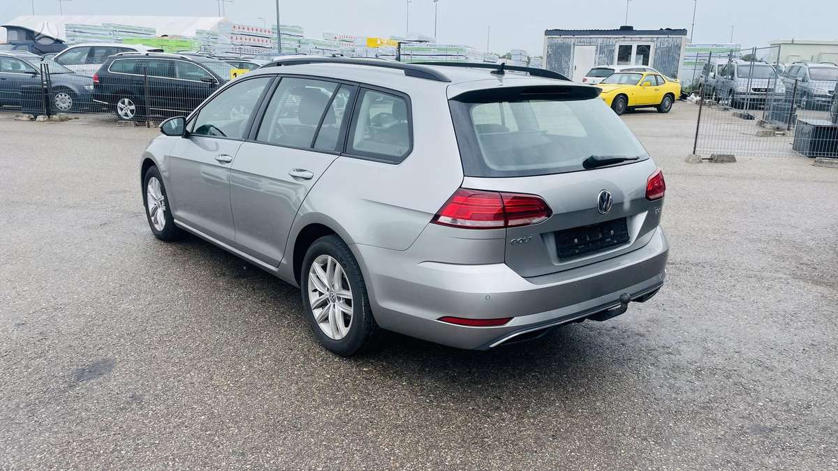 Volkswagen Golf - 7