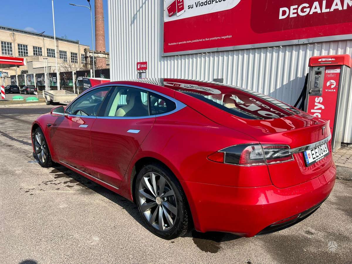 Tesla Model S, 75 кВт·ч, Хэтчбек