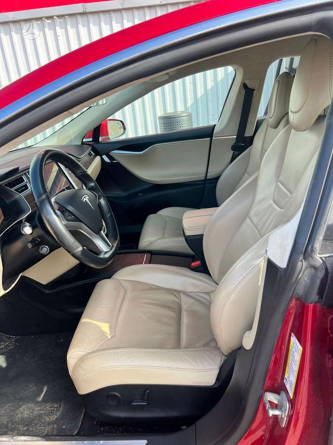 Tesla Model S, 75 кВт·ч, Хэтчбек