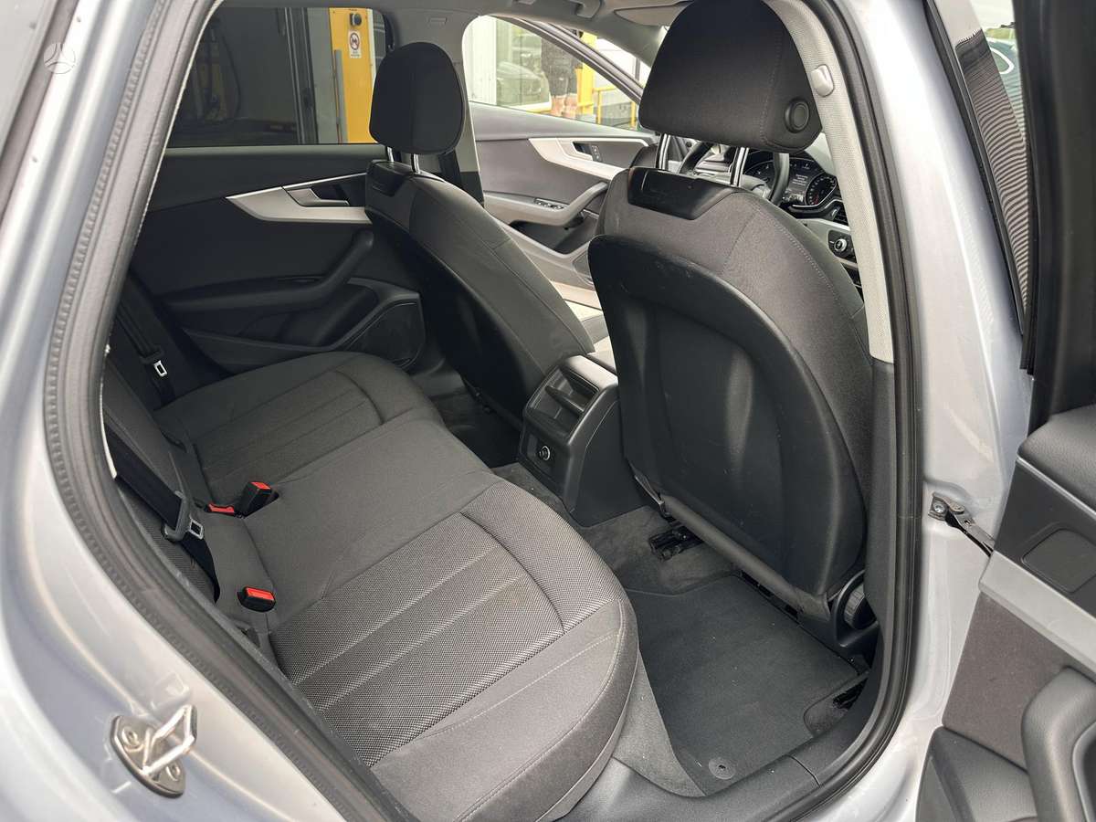 Audi A4, 2.0 l., Универсал