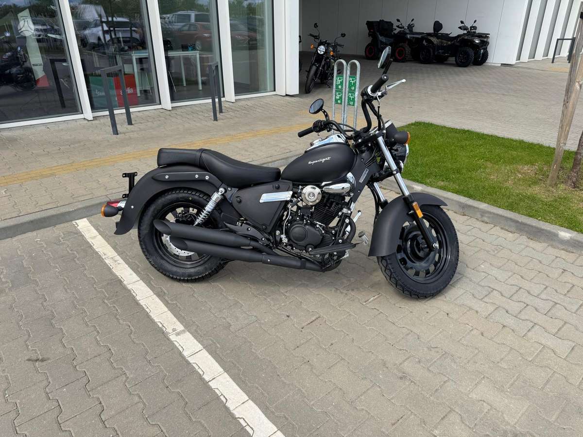 Keeway Superlight Limited 124cc, choppers / cruisers / custom