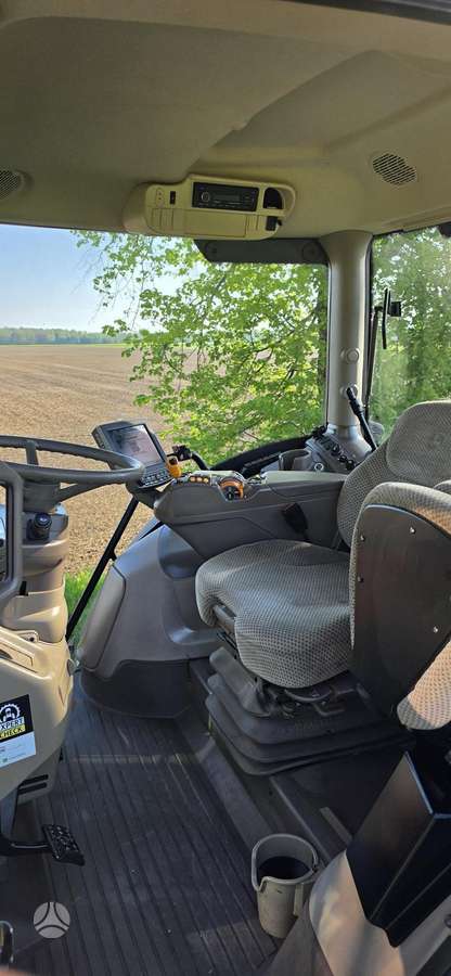 John Deere 6215R, тракторы
