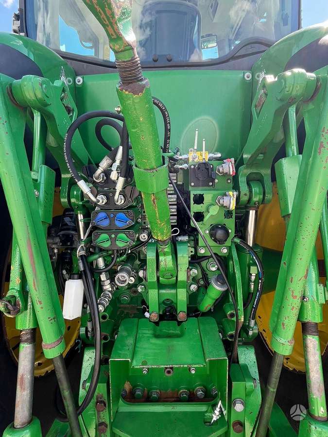 John Deere 7310R, traktori