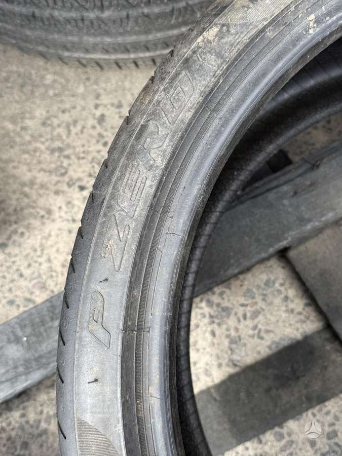 Pirelli P ZERO, летние 245/35 R20