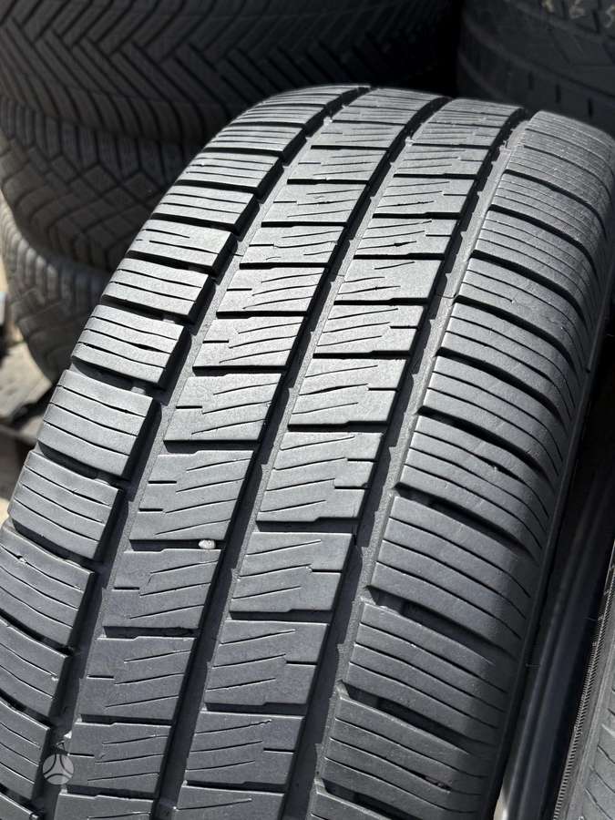 Hankook Vantra ST AS2, всесезонные 215/65 R16