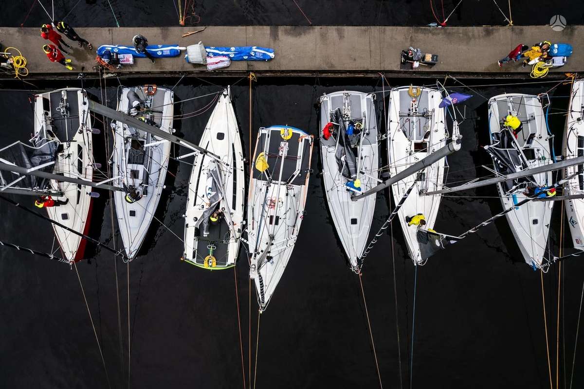 RS-280 RS-280, keelboats
